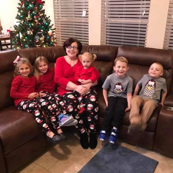 Meet your Posher, Kristie - Picture 1 of 1